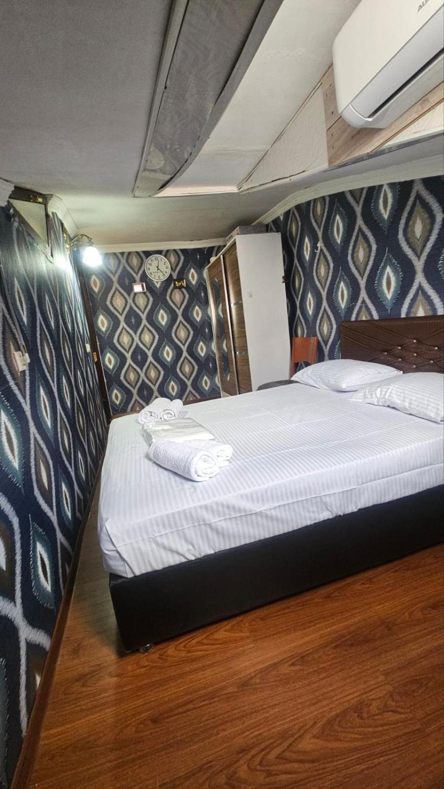 Apartment Zurabi Batumi Room photo